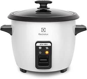 Panela Elétrica Vapor Arroz Electrolux RCB50, Capacidade 1,3L, 127v, Branca | 7 xícaras, manter aquecido, panela removível antiaderente, tampa vidro, por Rita Lobo